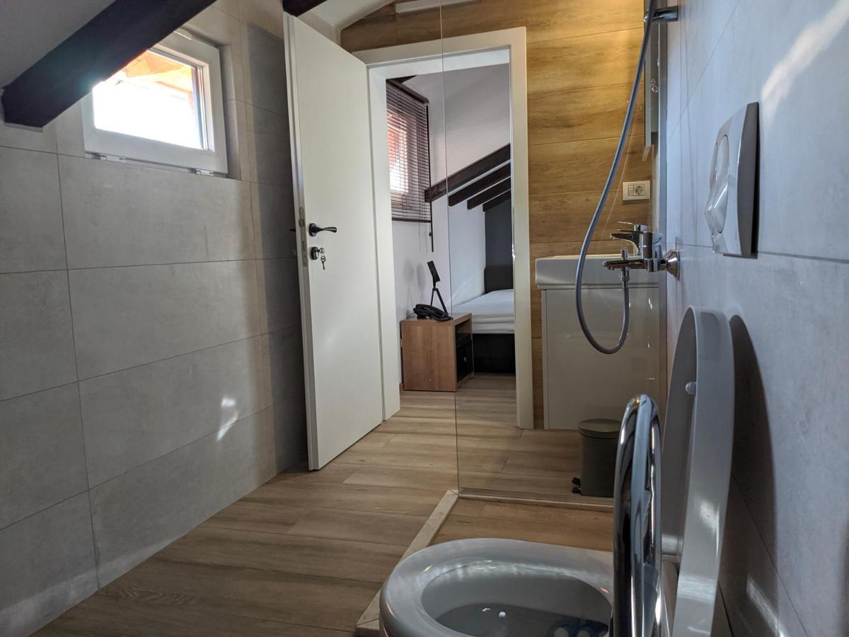 L'Hotelpz Prizren Eksteriør bilde